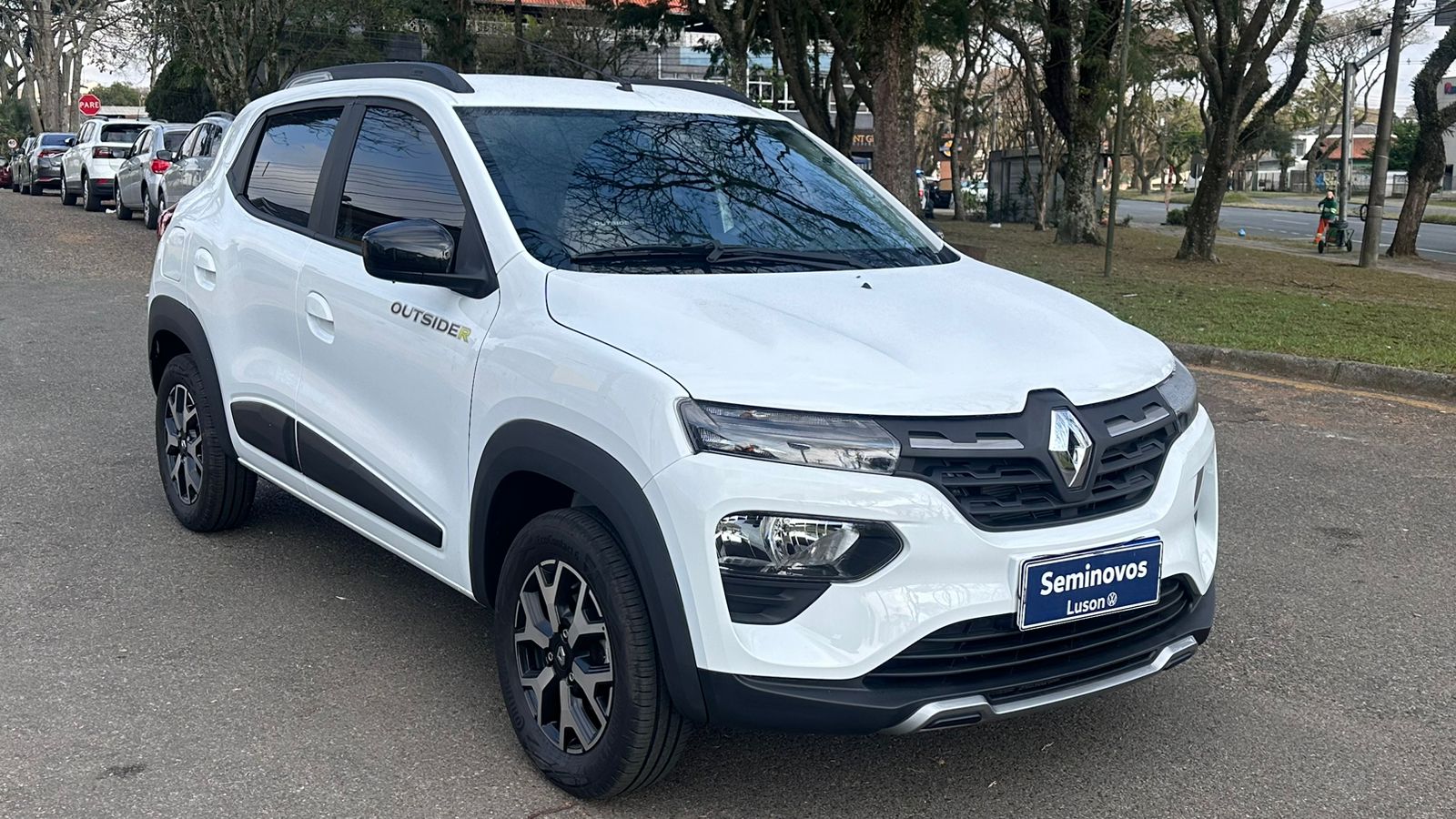 KWID OUTSIDER 1.0 Flex 12V 5p Mec.